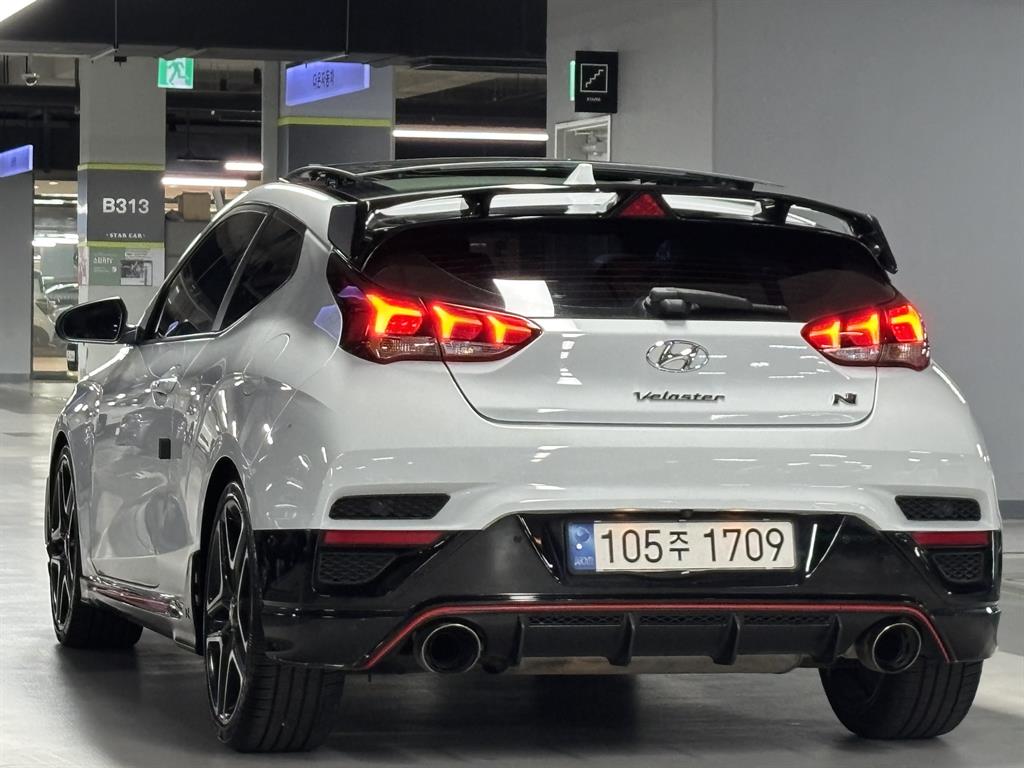 HYUNDAI Veloster - Vista 4