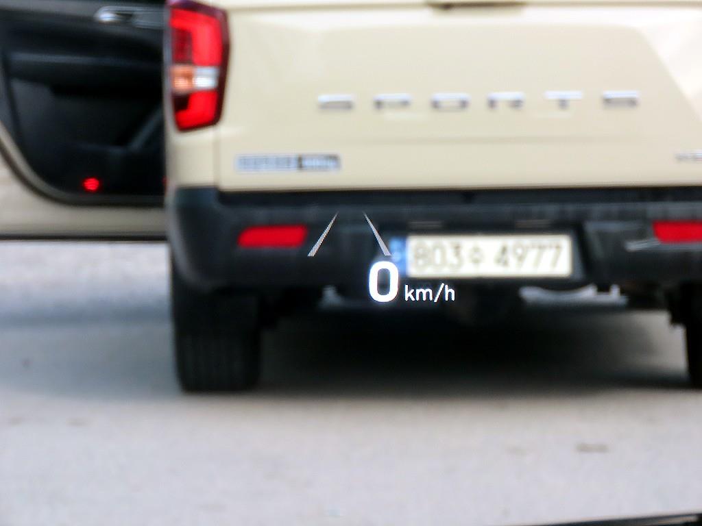 Genesis EQ900 - Vista 10