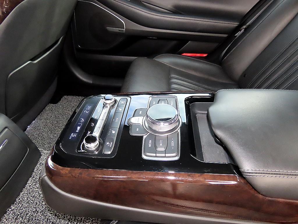 Genesis EQ900 2017 Negro - Importación desde Corea - HF Imports Iquique - Foto 16