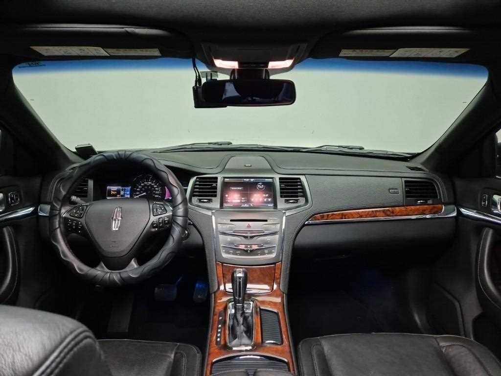 Lincoln MKS - Vista 7