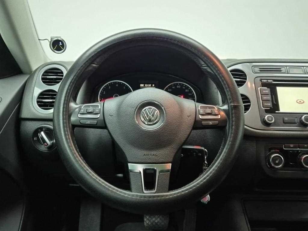Volkswagen Tiguan - Vista 9