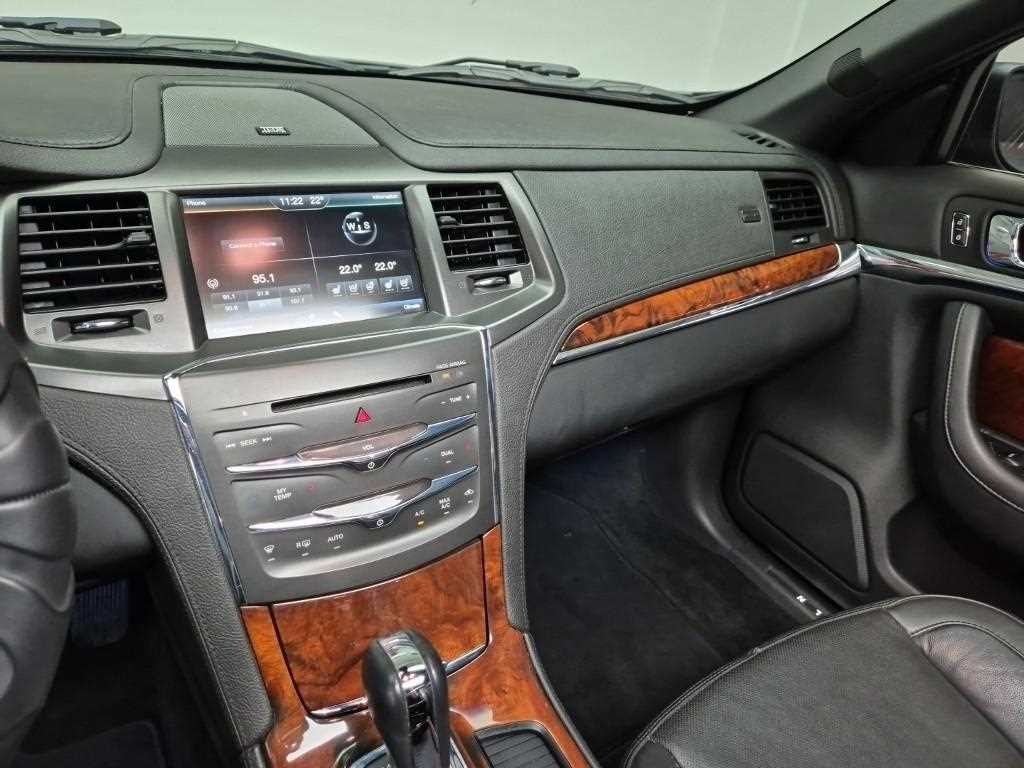 Lincoln MKS - Vista 10