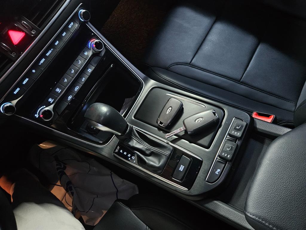 HYUNDAI Grandeur - Vista 11