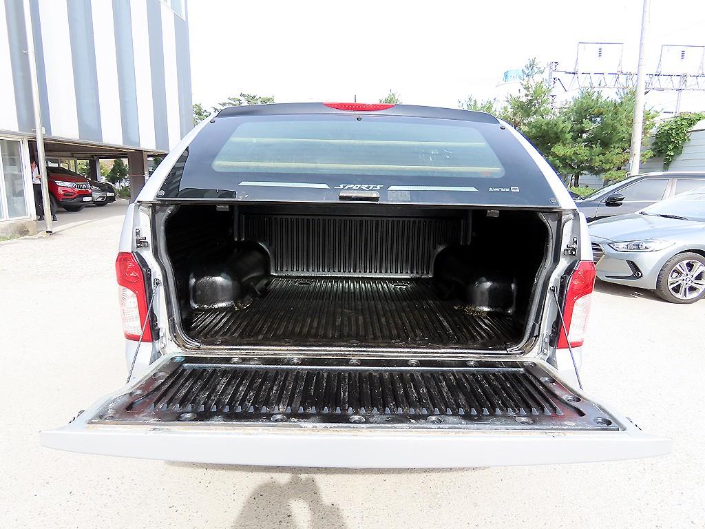 Ssangyong Korando - Vista 5