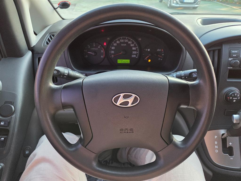 HYUNDAI Starex 2011 Blanco - Importación desde Corea - HF Imports Iquique - Foto 15