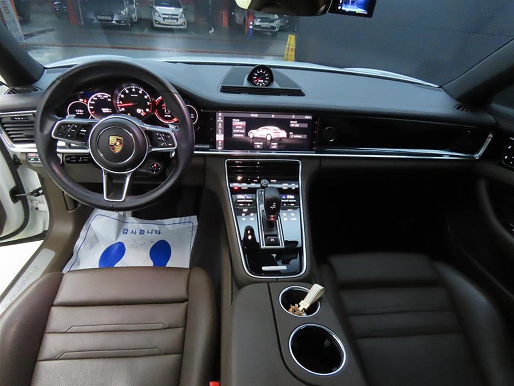 Porsche Panamera - Vista 7