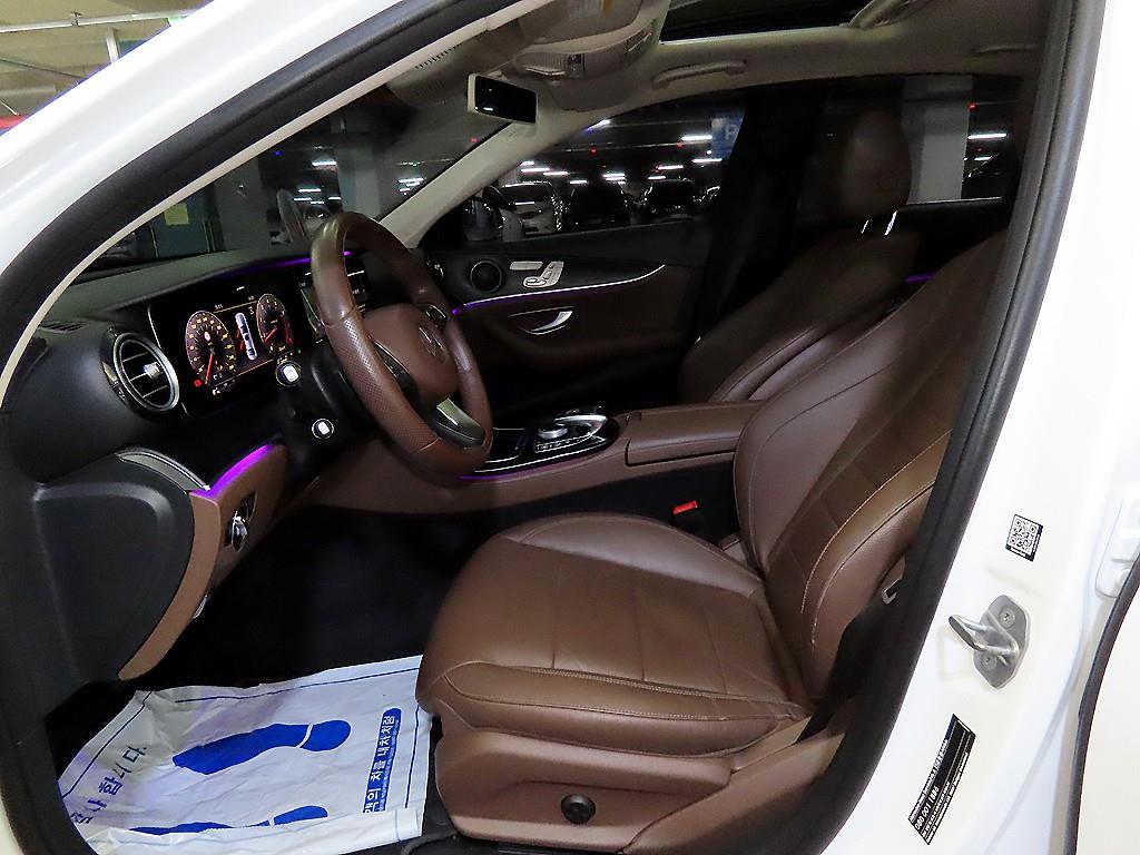 Mercedes Benz E class - Vista 6