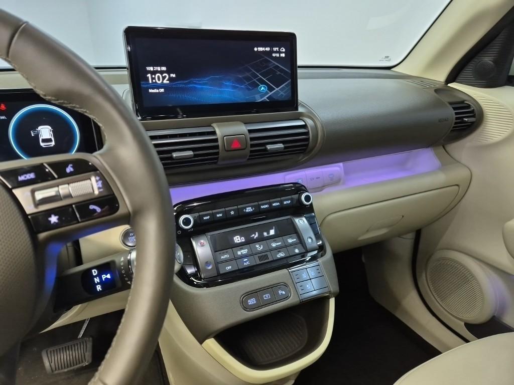 HYUNDAI Casper - Vista 9