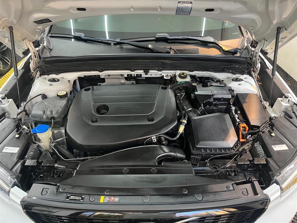 Volvo XC40 - Vista 8