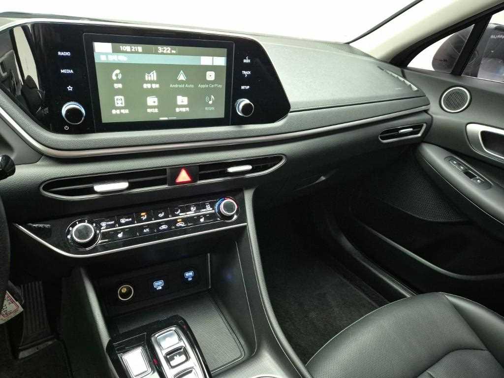 HYUNDAI Sonata - Vista 10