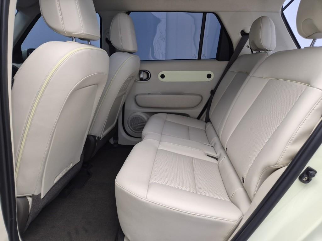 HYUNDAI Casper - Vista 11