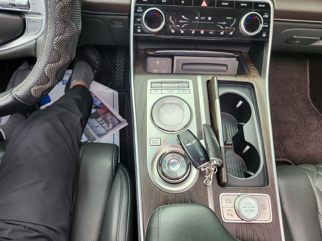 Genesis GV80 2020 Blanco - Importación desde Corea - HF Imports Iquique - Foto 19