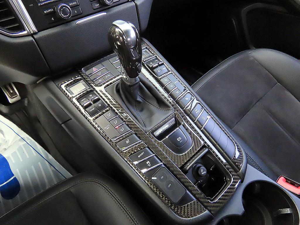 Porsche Macan - Vista 10