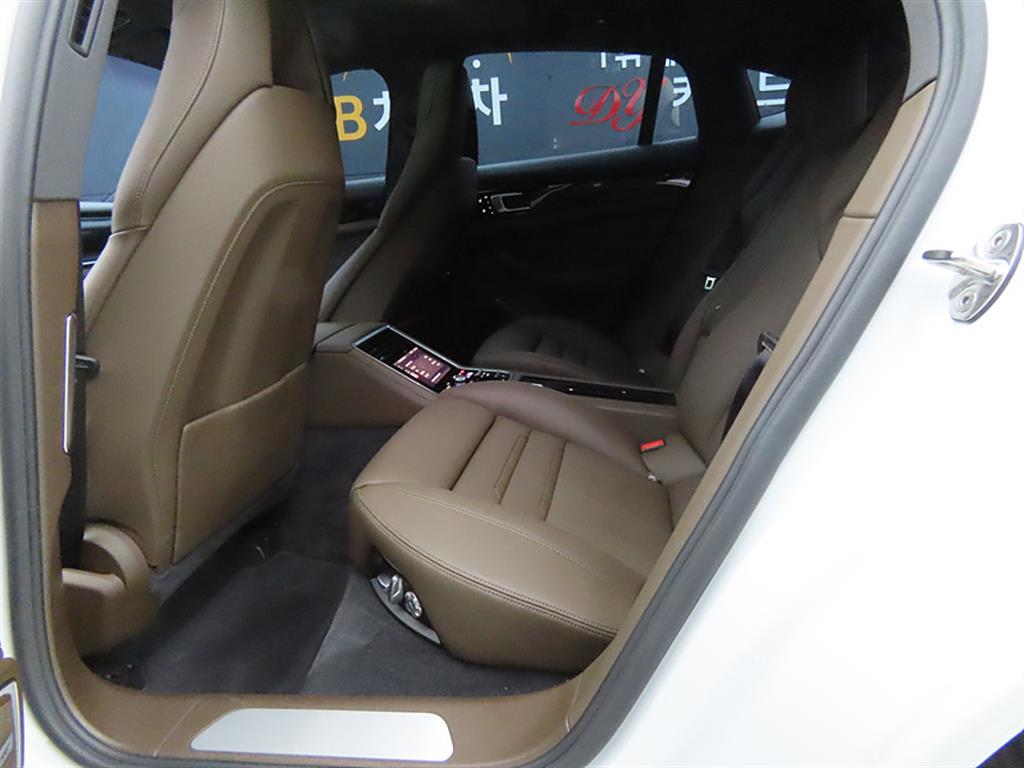 Porsche Panamera - Vista 6