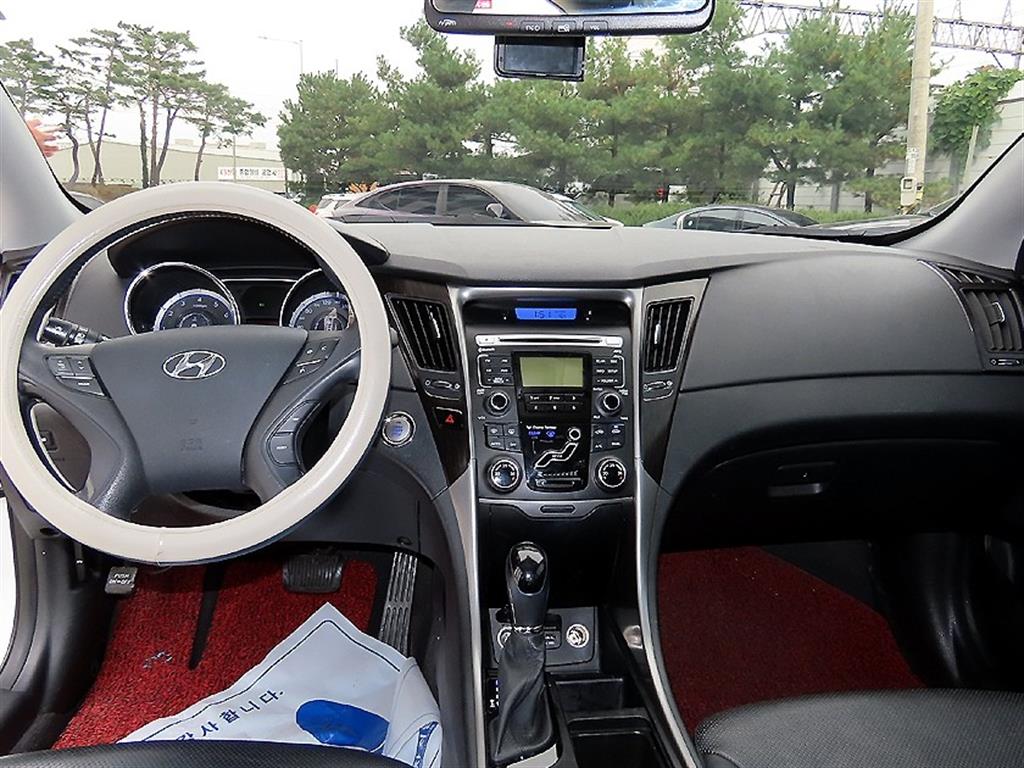 HYUNDAI Sonata - Vista 7