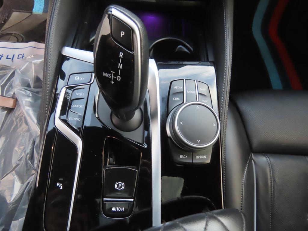 BMW 5 Series 2021 Blanco - Importación desde Corea - HF Imports Iquique - Foto 12