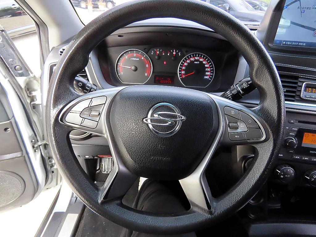 Ssangyong Korando - Vista 9