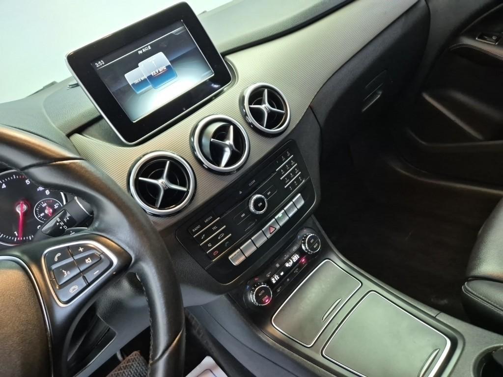 Mercedes Benz B Class (MY B) - Vista 10