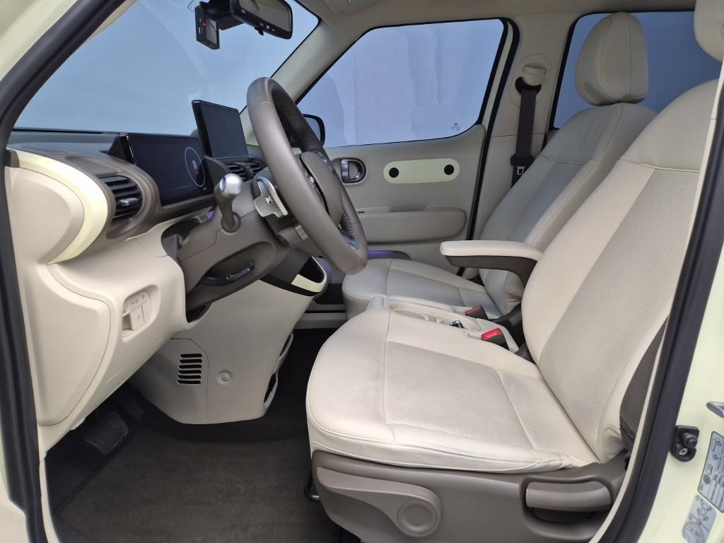 HYUNDAI Casper - Vista 10