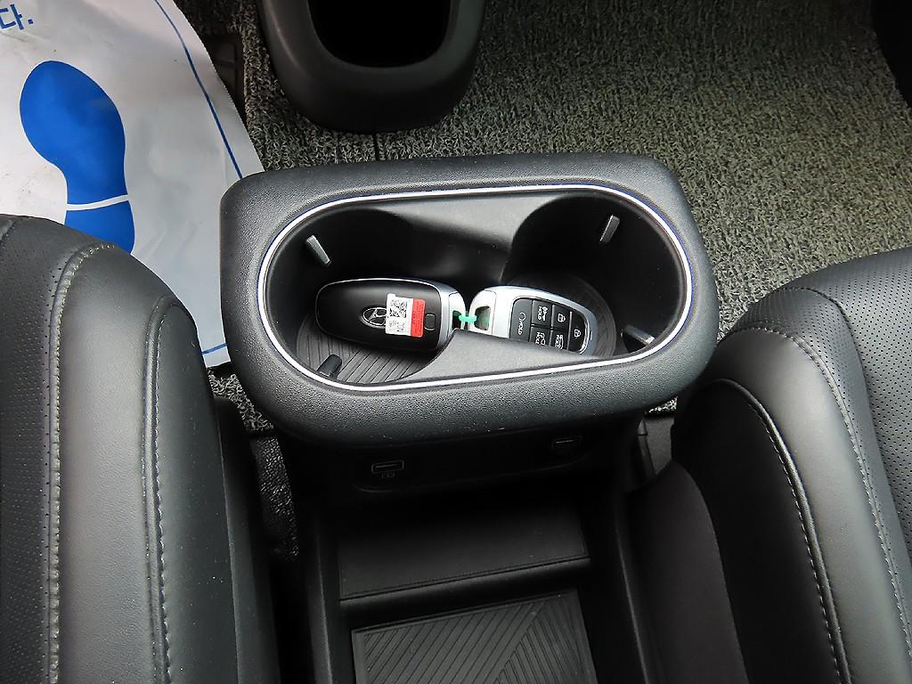 HYUNDAI Ioniq 5 2022 Blanco - Importación desde Corea - HF Imports Iquique - Foto 13