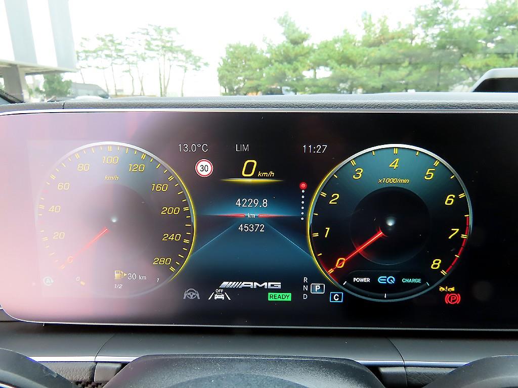 Mercedes Benz GLE Class - Vista 9