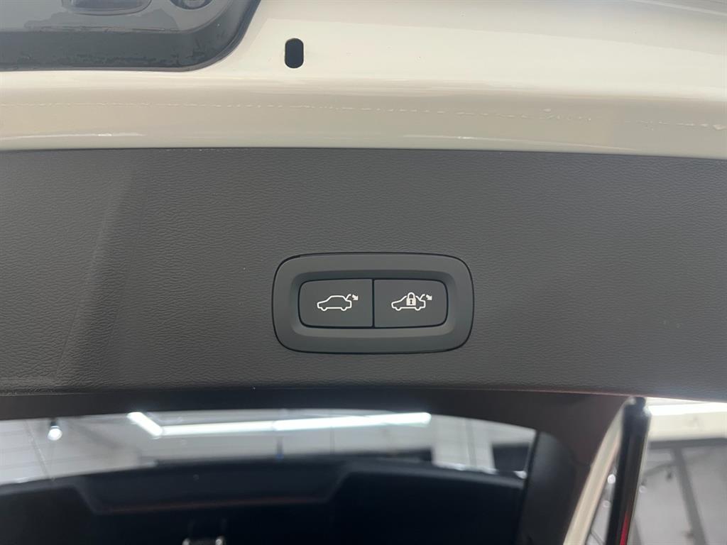 Volvo XC40 2021 Blanco - Importación desde Corea - HF Imports Iquique - Foto 15