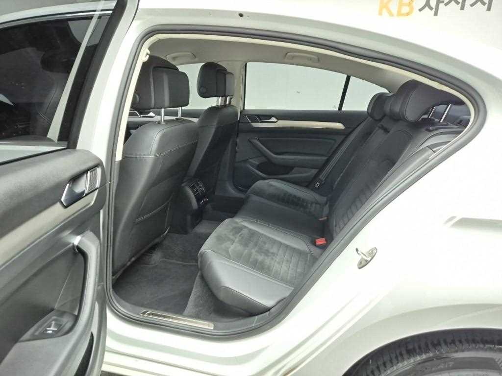 Volkswagen Passat - Vista 12