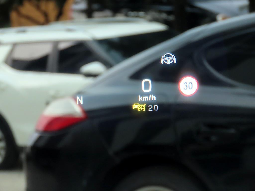 Mercedes Benz GLC Class - Vista 10