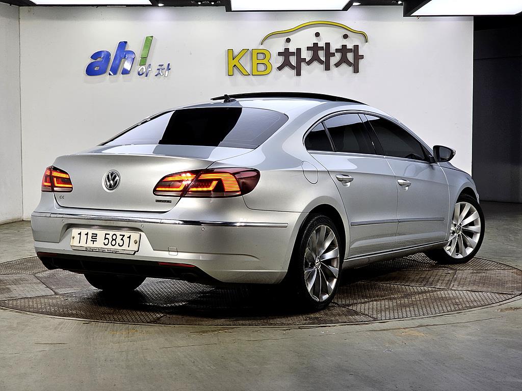 Volkswagen CC - Vista 4