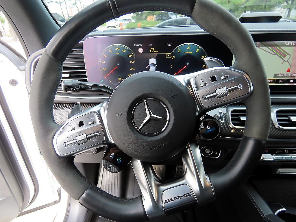 Mercedes Benz GLE Class - Vista 8