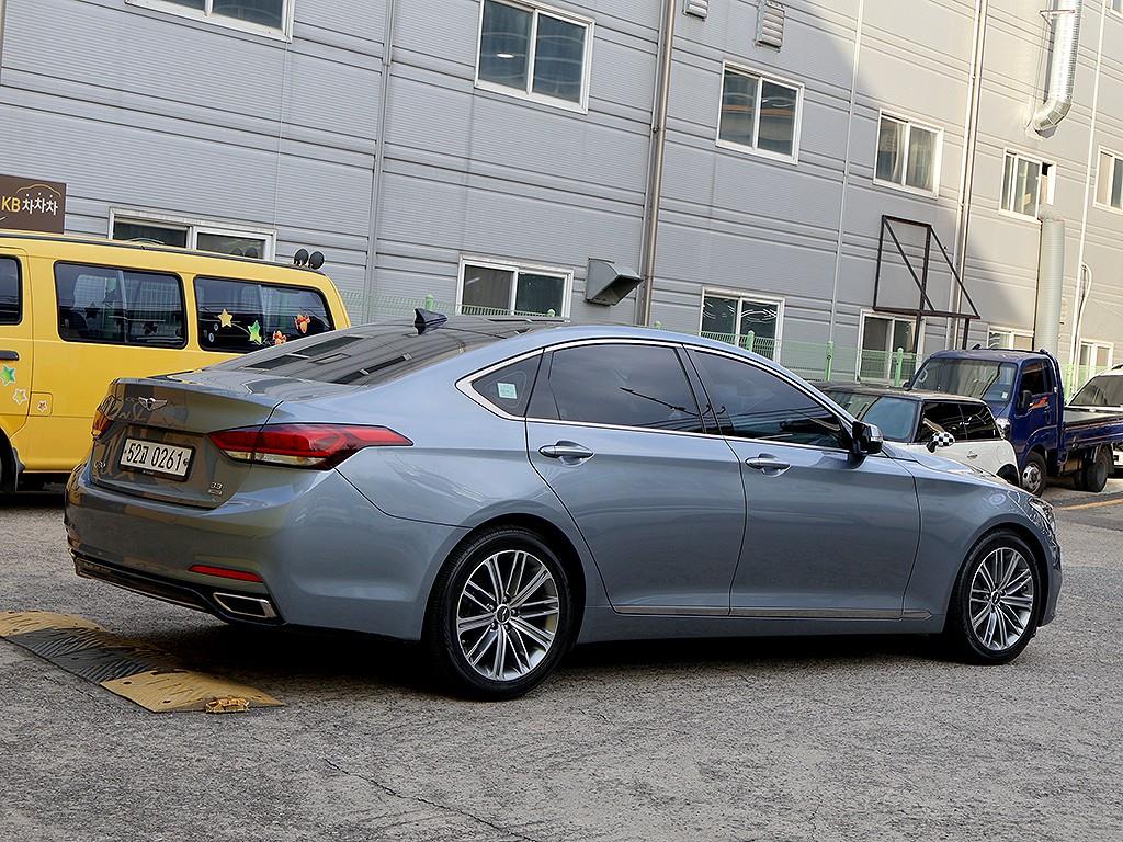 Genesis G80 - Vista 7