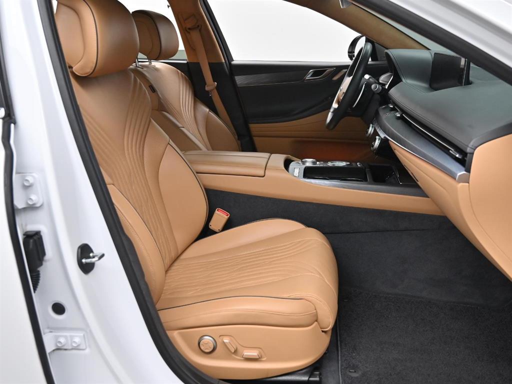 Genesis G80 - Vista 10