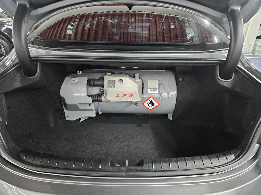 HYUNDAI Grandeur 2018 Gris - Importación desde Corea - HF Imports Iquique - Foto 17