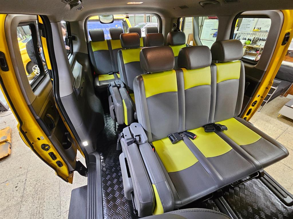 HYUNDAI Starex 2017 Amarillo - Importación desde Corea - HF Imports Iquique - Foto 17