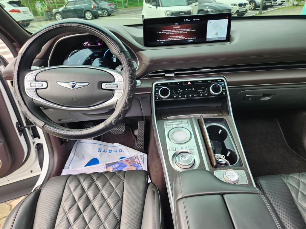 Genesis GV80 - Vista 11