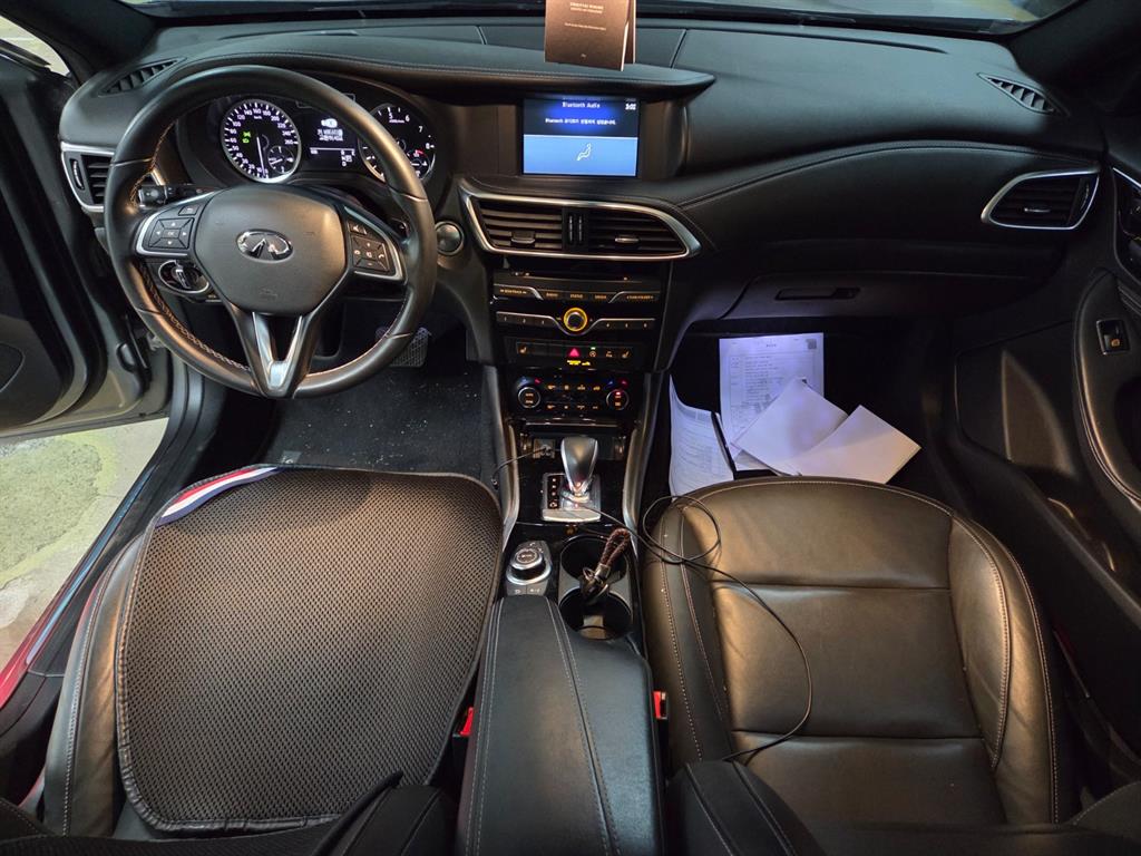 Infiniti Q - Vista 8