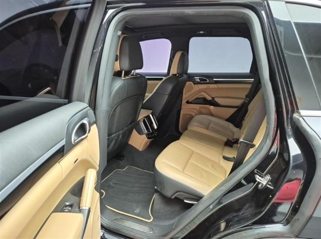 Porsche Cayenne - Vista 12