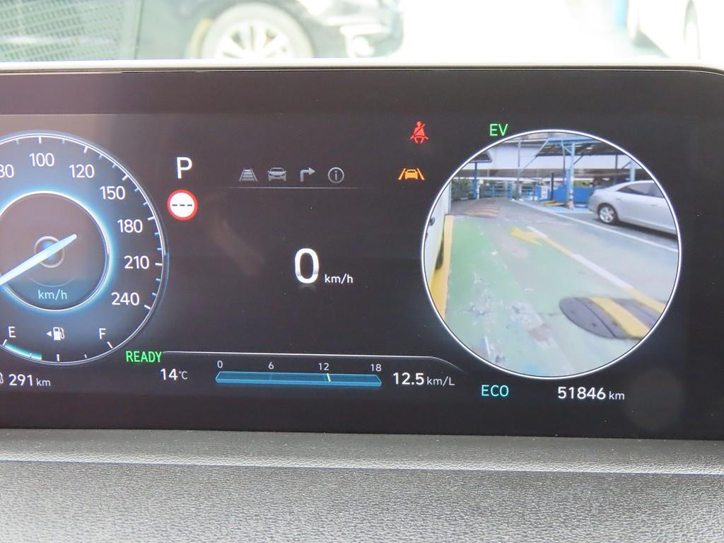 HYUNDAI Staria - Vista 11