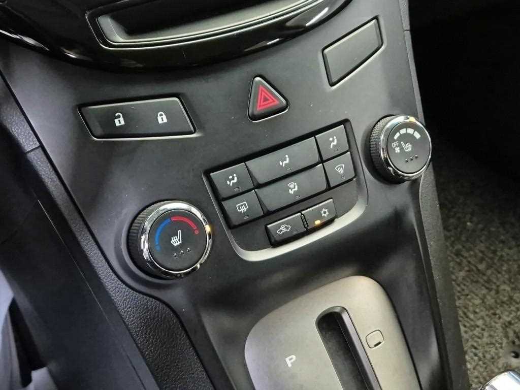 Chevrolet Orlando 2012 Gris - Importación desde Corea - HF Imports Iquique - Foto 17