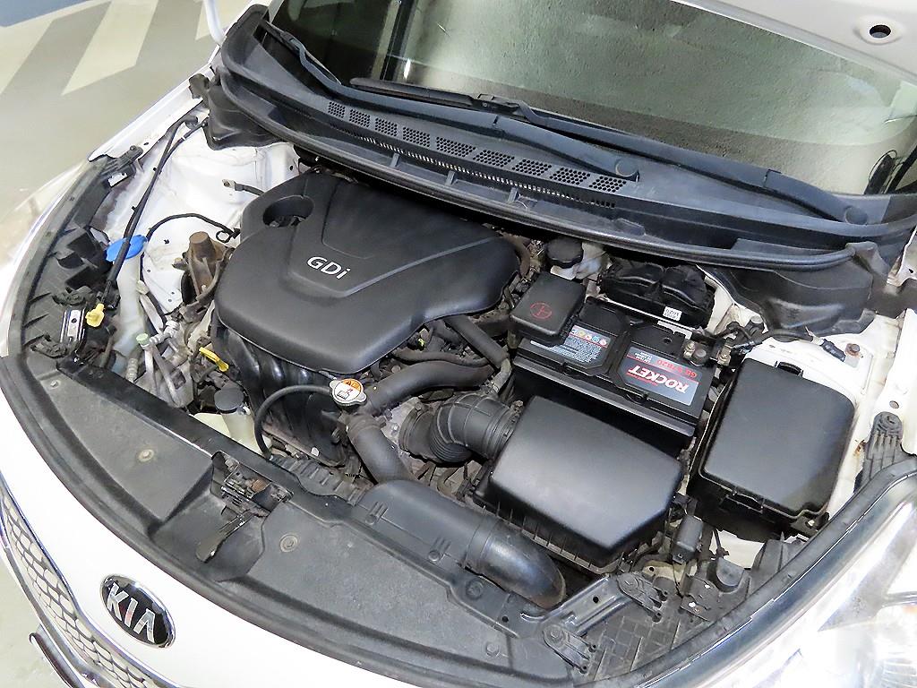 KIA K3 2013 Blanco - Importación desde Corea - HF Imports Iquique - Foto 18