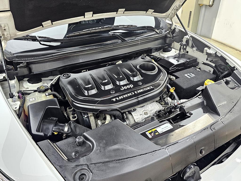 Jeep Cherokee - Vista 6