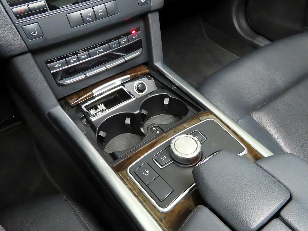 Mercedes Benz E class - Vista 11