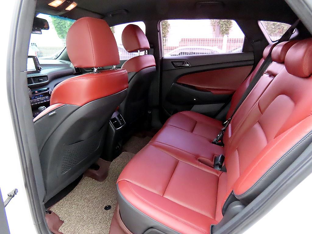 HYUNDAI Tucson - Vista 6