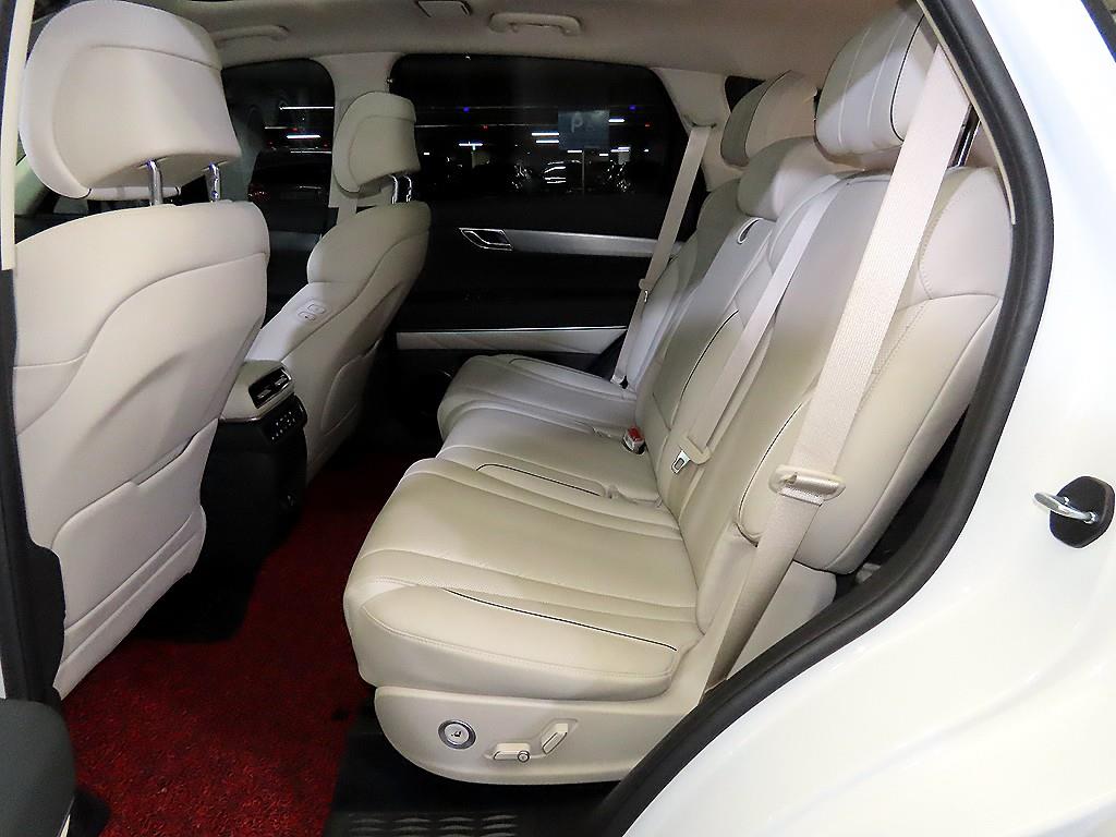 Genesis GV80 - Vista 7