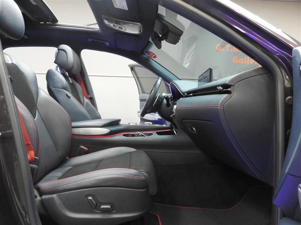 Genesis GV70 - Vista 10