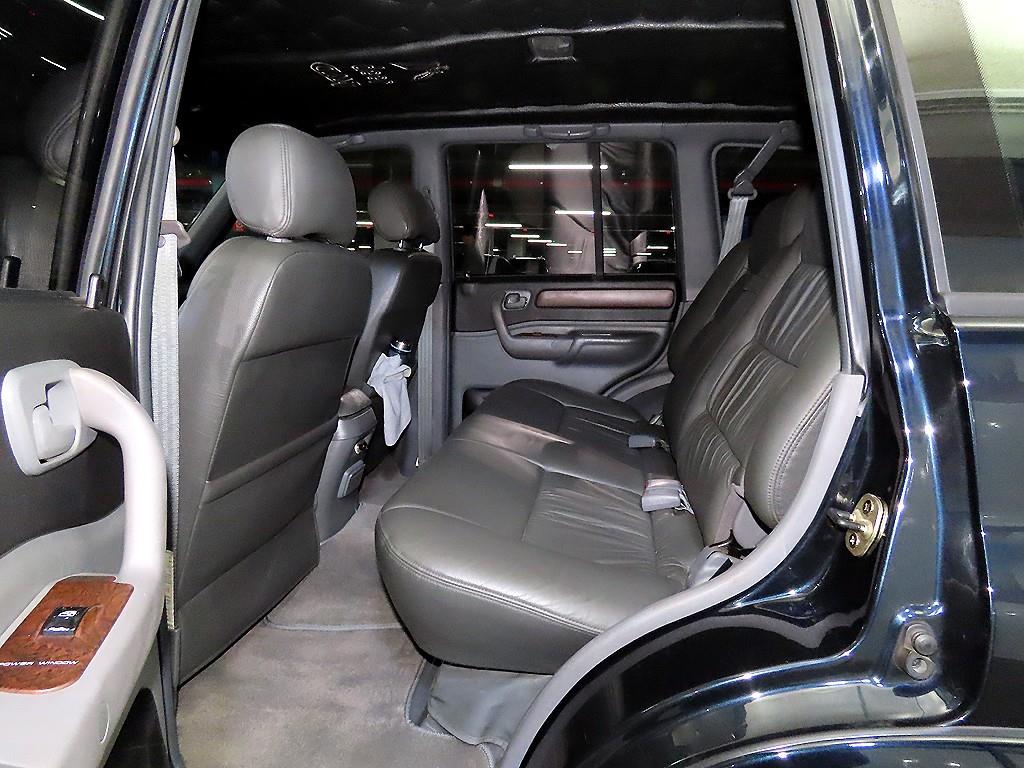 Ssangyong Musso - Vista 7