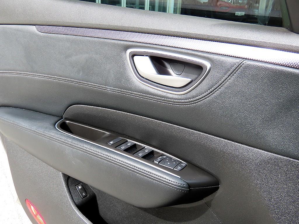 SAMSUNG SM6 - Vista 11