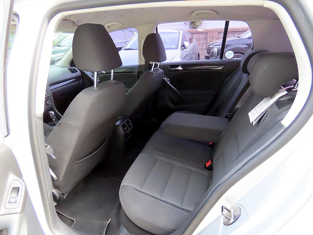 Volkswagen Golf - Vista 6