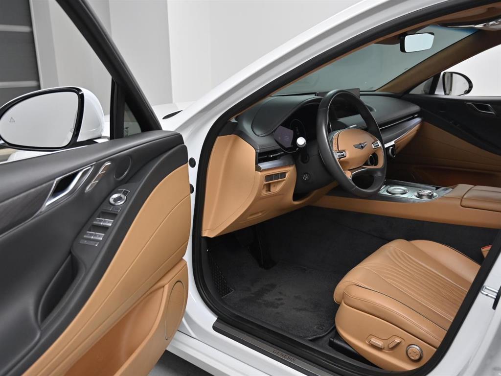 Genesis G80 - Vista 11