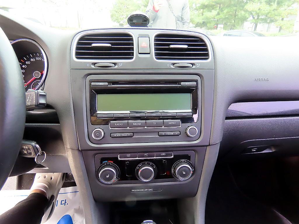 Volkswagen Golf 2011 Plateado - Importación desde Corea - HF Imports Iquique - Foto 13